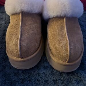 UGG® DISQUETTE SLIPPERS Sz 8 NWOT